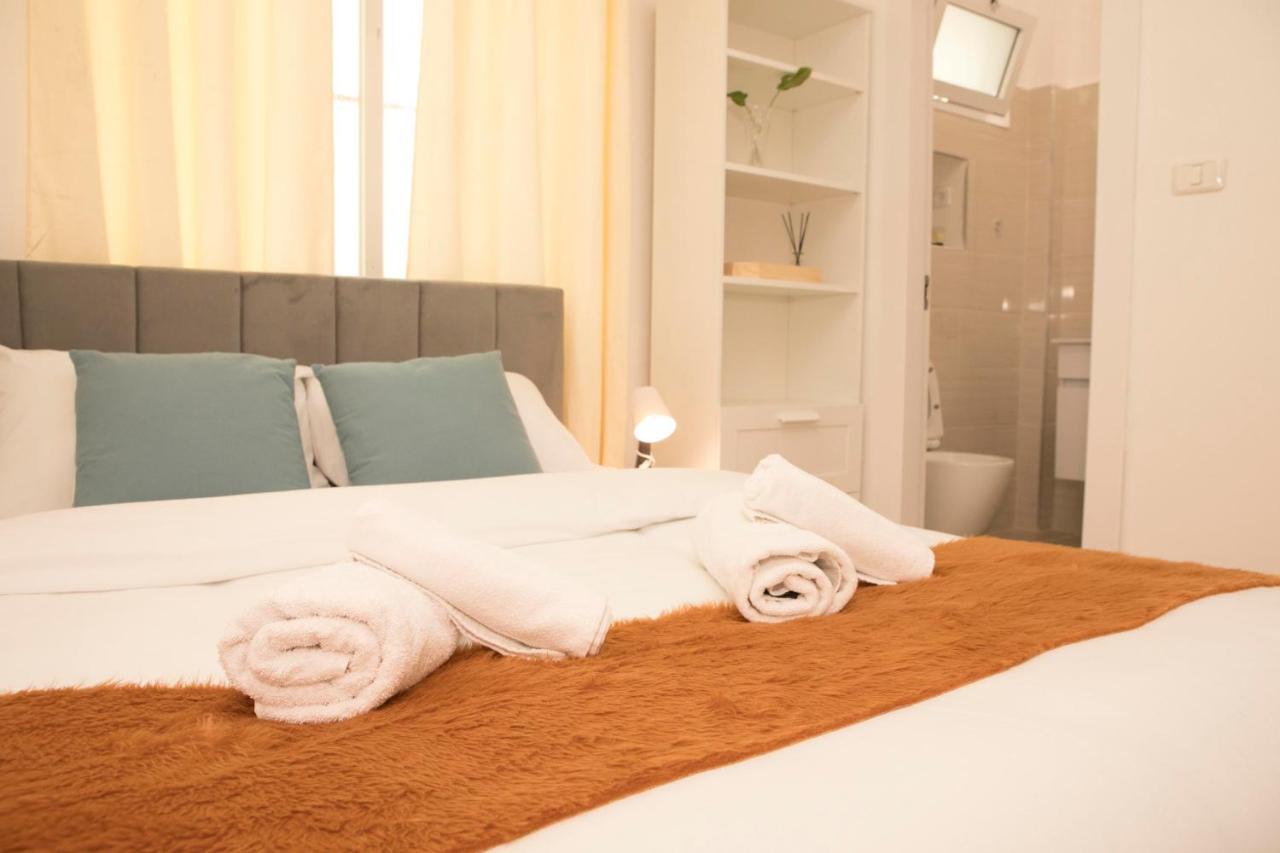 Beautiful Tel-Aviv Port & Beach Dizzengoff Apartments - Host By Bookiz Kültér fotó
